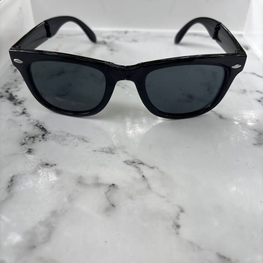 Unisex Black Round Portable Foldable Polarized Sunglasses